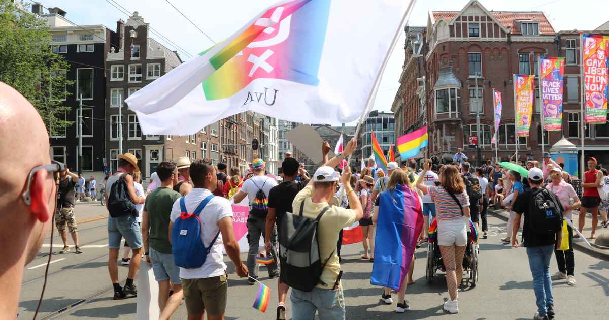 Gay parade – What's up with Amsterdam